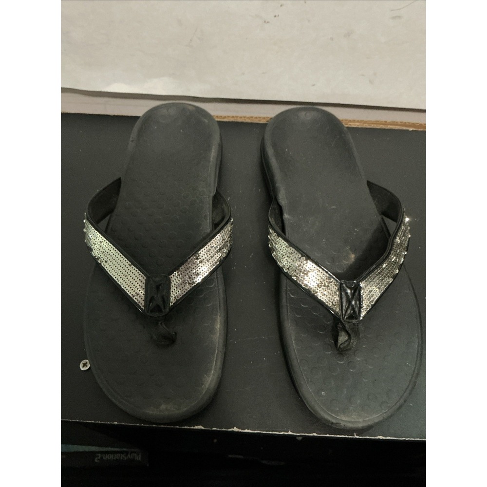 Vionic Belize Black Thong Sandals Women's Sz 10 Wide Flip Flops Metal Sequins